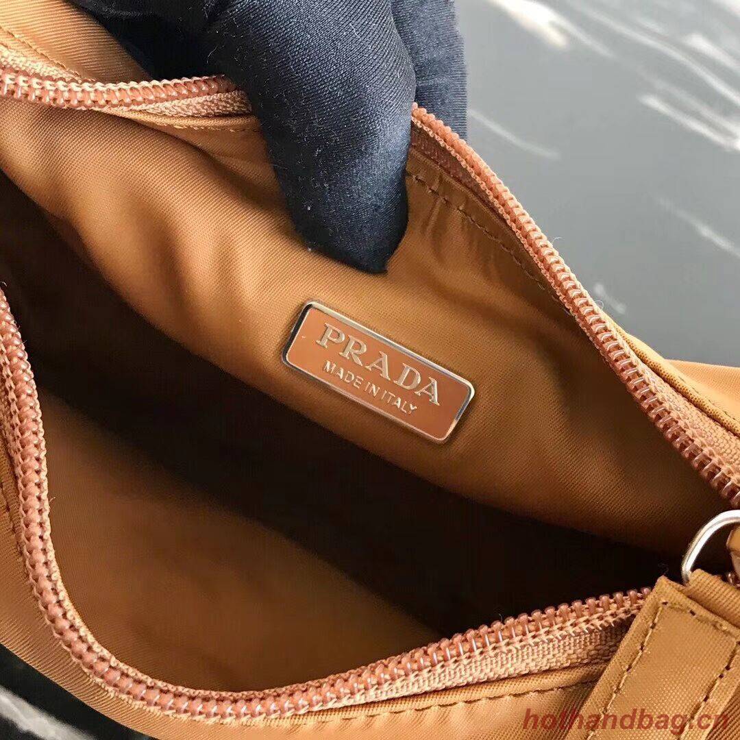 Prada Re-Edition nylon Tote bag MV519 brown Prada Re-Edition nylon Tote bag MV519 brown