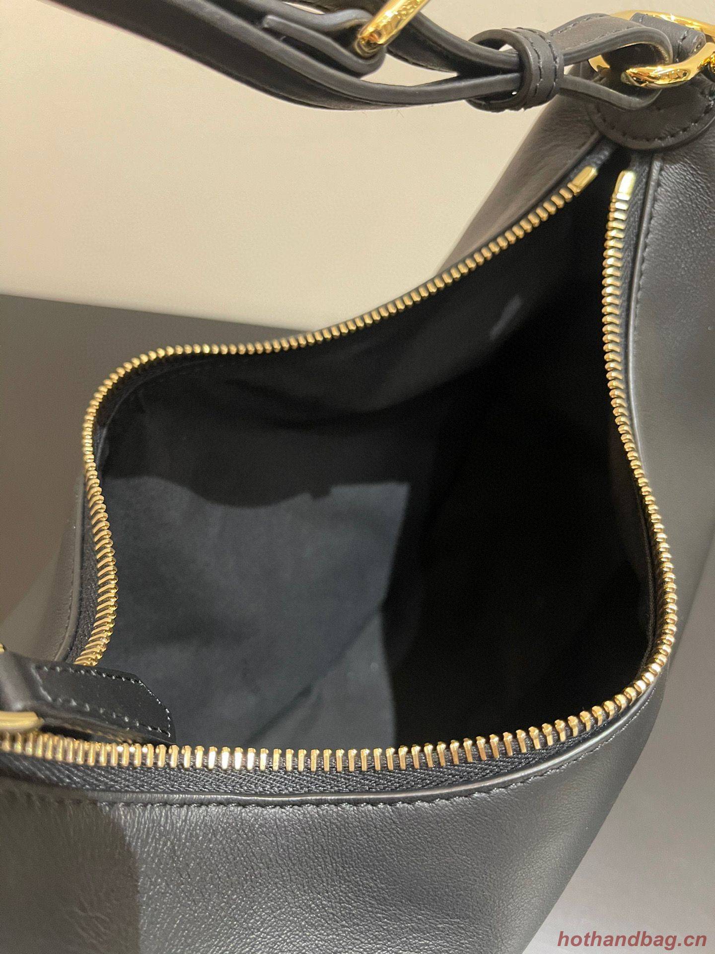 Fendi Praphy Original Leather Big Logo Bag 80056M Black Fendi Praphy Original Leather Big Logo Bag 80056M Black