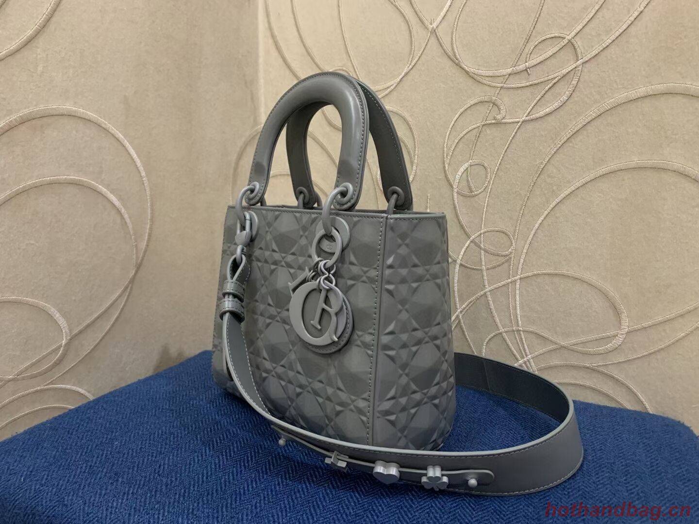 MEDIUM LADY DIOR BAG Cannage Calfskin C2813 gray MEDIUM LADY DIOR BAG Cannage Calfskin C2813 gray