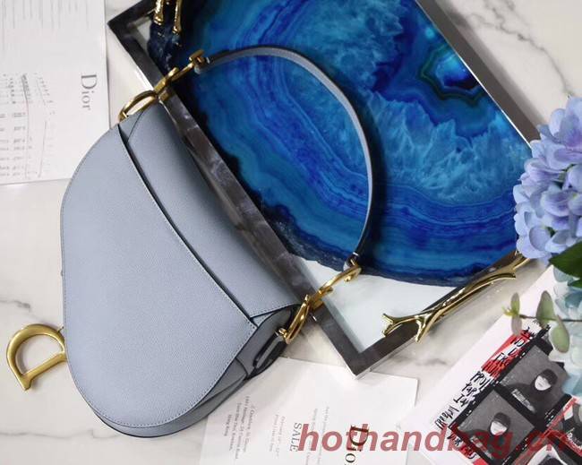 Dior SADDLE-TAS VAN KALFSLEER M0446C light blue Dior SADDLE-TAS VAN KALFSLEER M0446C light blue