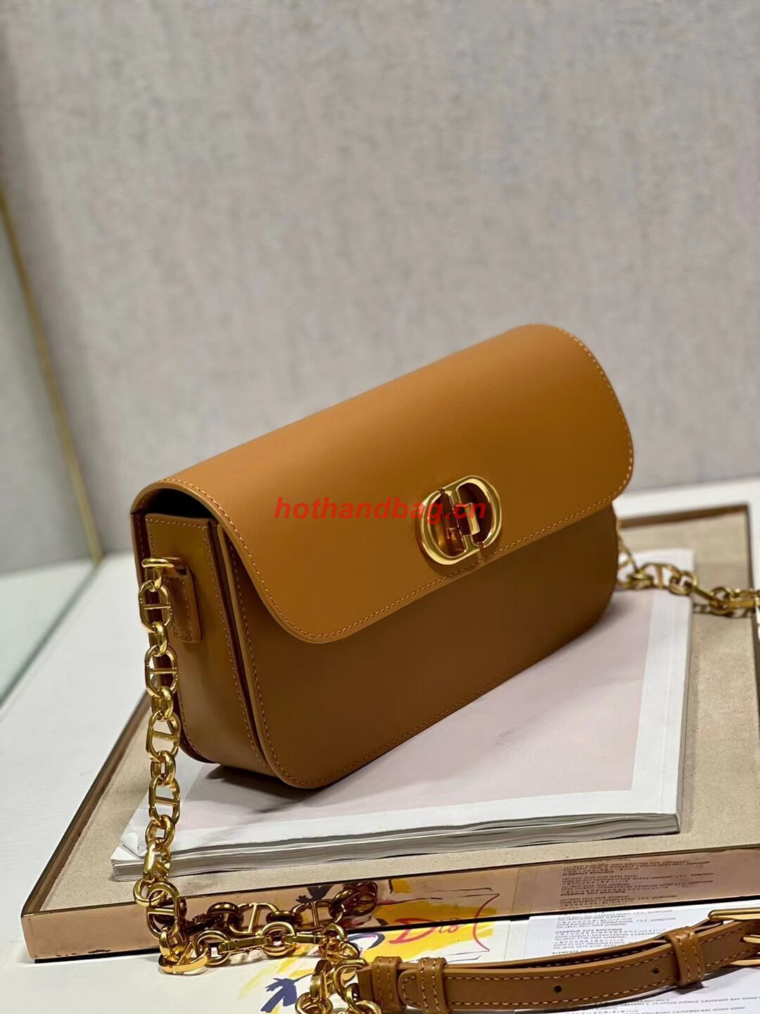 Dior 30 MONTAIGNE AVENUE BAG Dusty Box Calfskin M9260 BROWN Dior 30 MONTAIGNE AVENUE BAG Dusty Box Calfskin M9260 BROWN