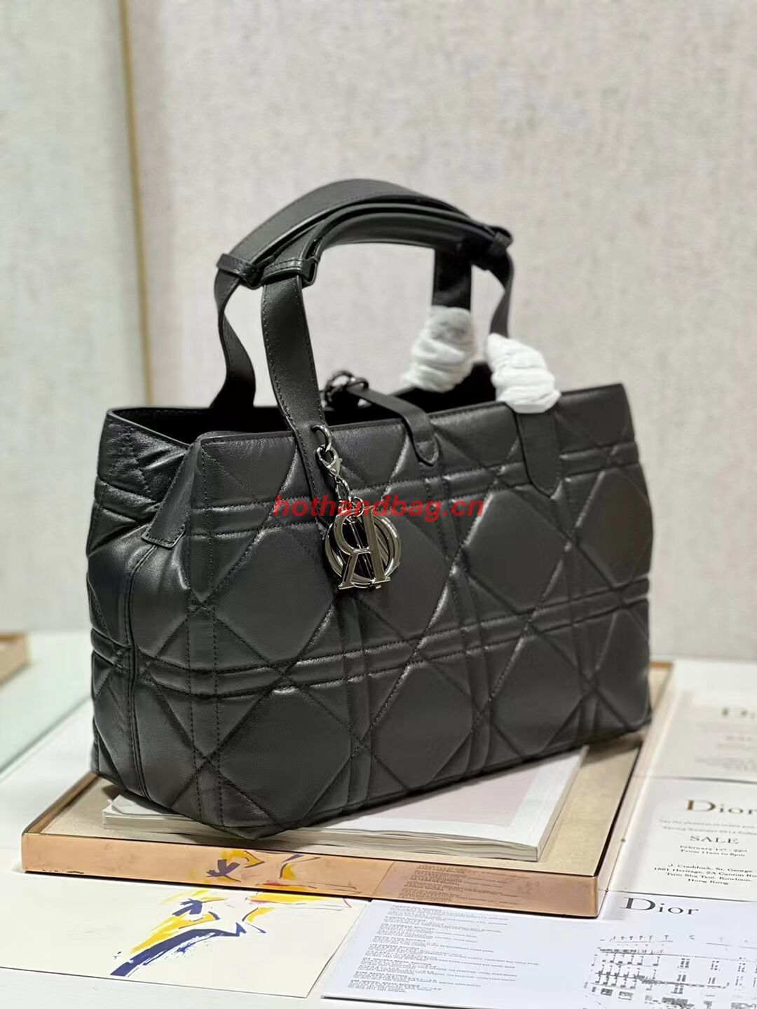 LADY DIOR TOP HANDLE MEDIUM BAG Latte Cannage Lambskin C0089 BLACK&BLACK LADY DIOR TOP HANDLE MEDIUM BAG Latte Cannage Lambskin C0089 BLACK&BLACK