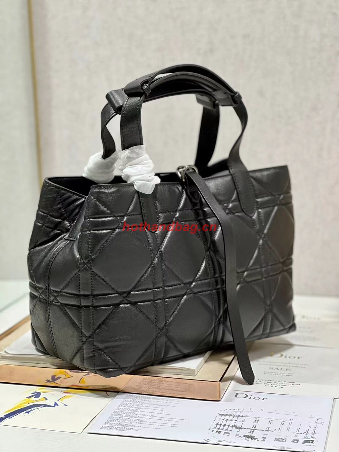 LADY DIOR TOP HANDLE MEDIUM BAG Latte Cannage Lambskin C0089 BLACK&BLACK LADY DIOR TOP HANDLE MEDIUM BAG Latte Cannage Lambskin C0089 BLACK&BLACK