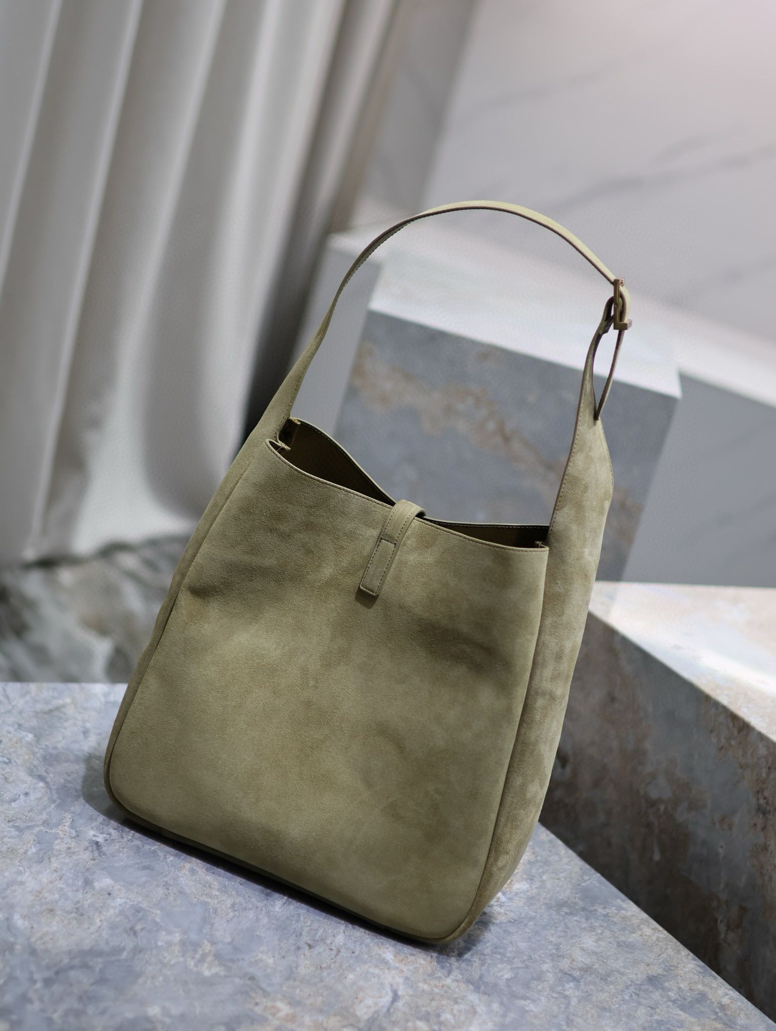 SAINT LAURENT LE 5 A 7 SUPPLE SMALL IN SUEDE 753837 BARLEY GREEN SAINT LAURENT LE 5 A 7 SUPPLE SMALL IN SUEDE 753837 BARLEY GREEN
