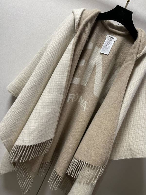Fendi Cloak FDC00132 Fendi Cloak FDC00132