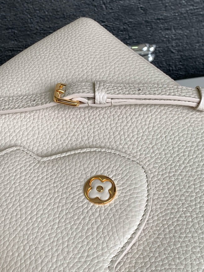 Louis Vuitton Capucines BB M23083 Off-white