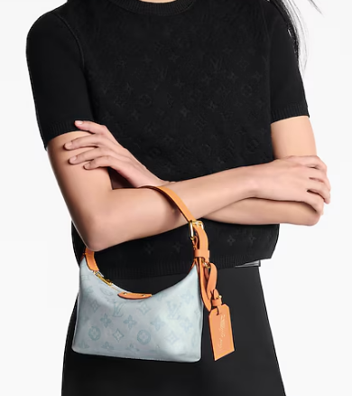 Louis Vuitton NEW Pochette Hills M28250 BLUE Louis Vuitton NEW Pochette Hills M28250 BLUE