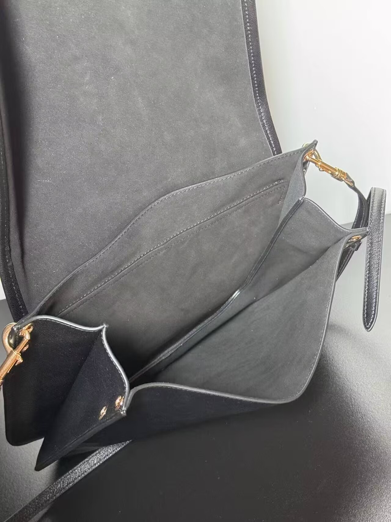 CELINE Original Leather Shoulder Bag C63201 Black CELINE Original Leather Shoulder Bag C63201 Black