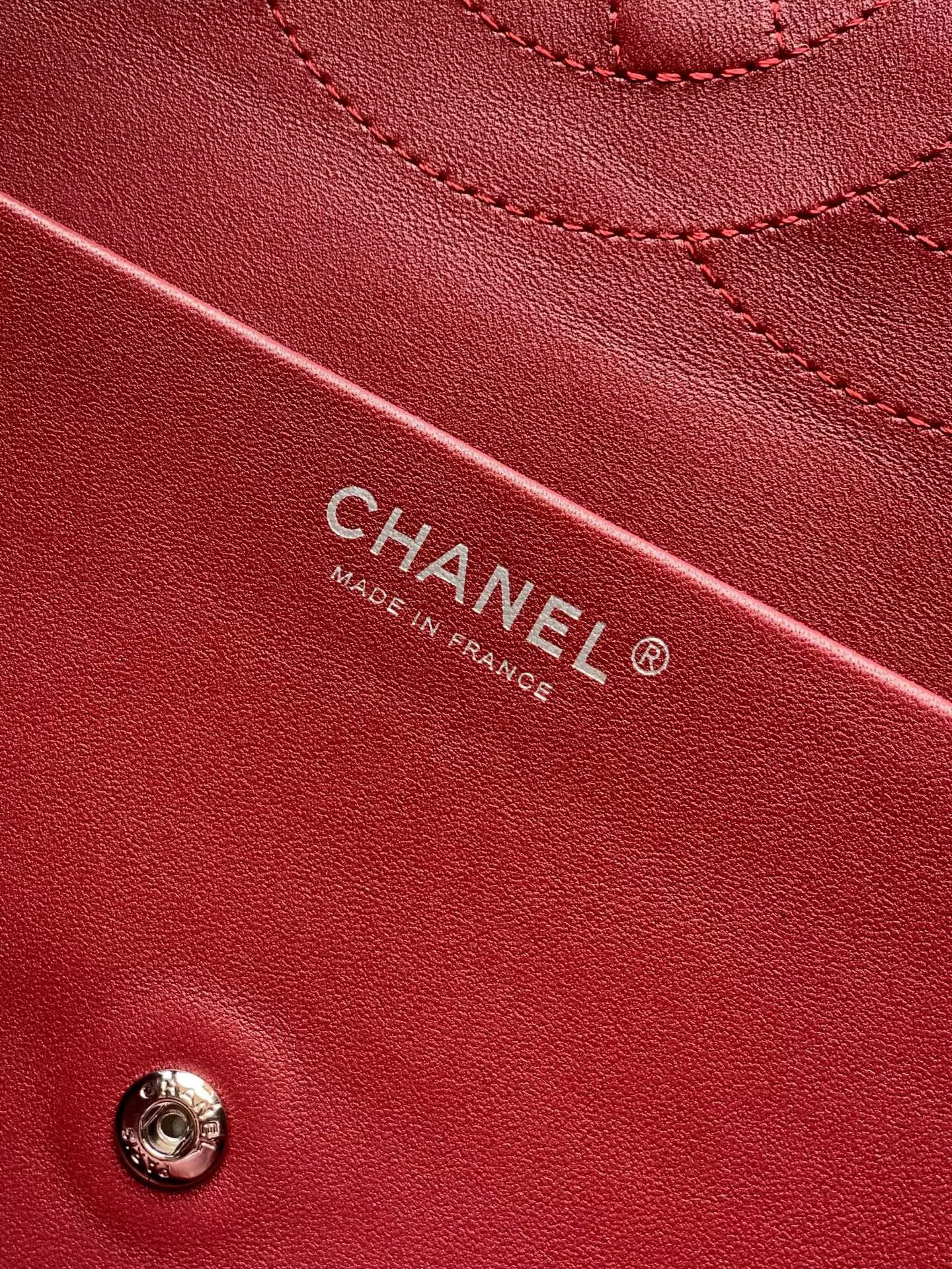 Chanel SPRING SUMMER 2026 MAXI FLAP BAG Grained Calfskin & Sliver-Tone Metal AS6231 Black