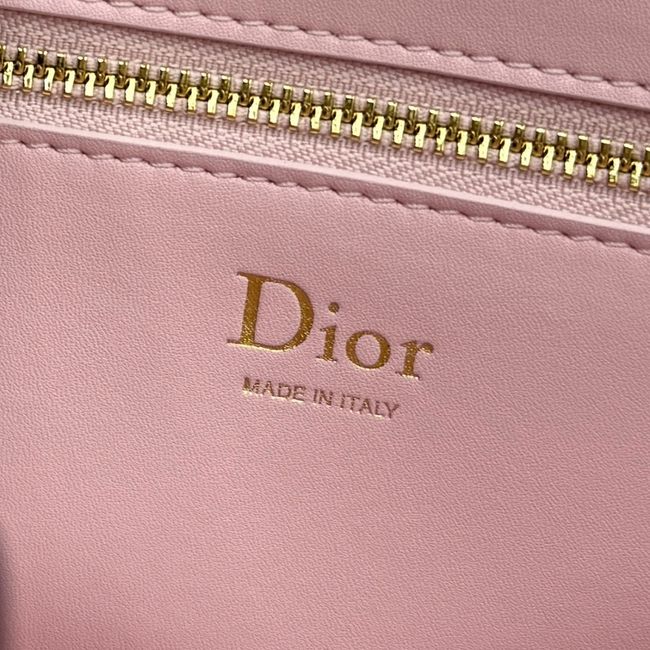 Medium Dior Medaillon Flap Bag Grained Calfskin M3920QD Rose Tendre